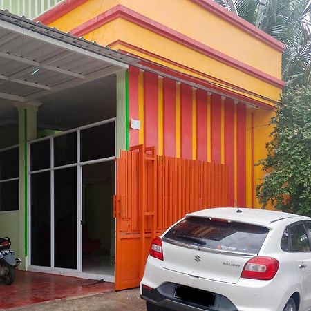 Reddoorz Syariah At Shakira Alesha Enggal Hotel Bandar Lampung Kültér fotó