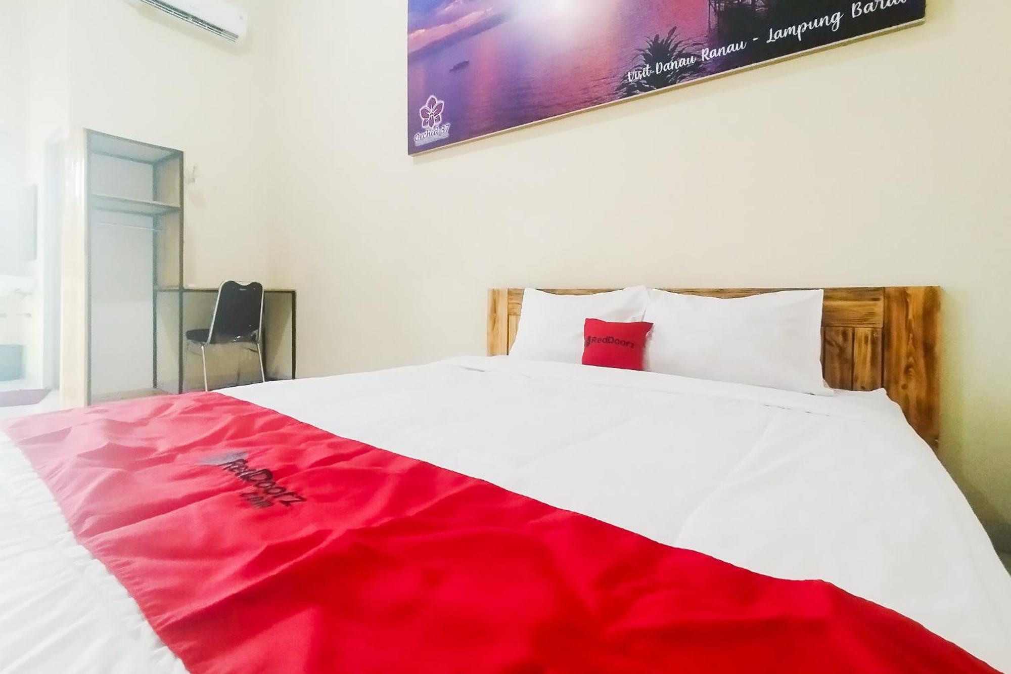 Reddoorz Syariah At Shakira Alesha Enggal Hotel Bandar Lampung Kültér fotó